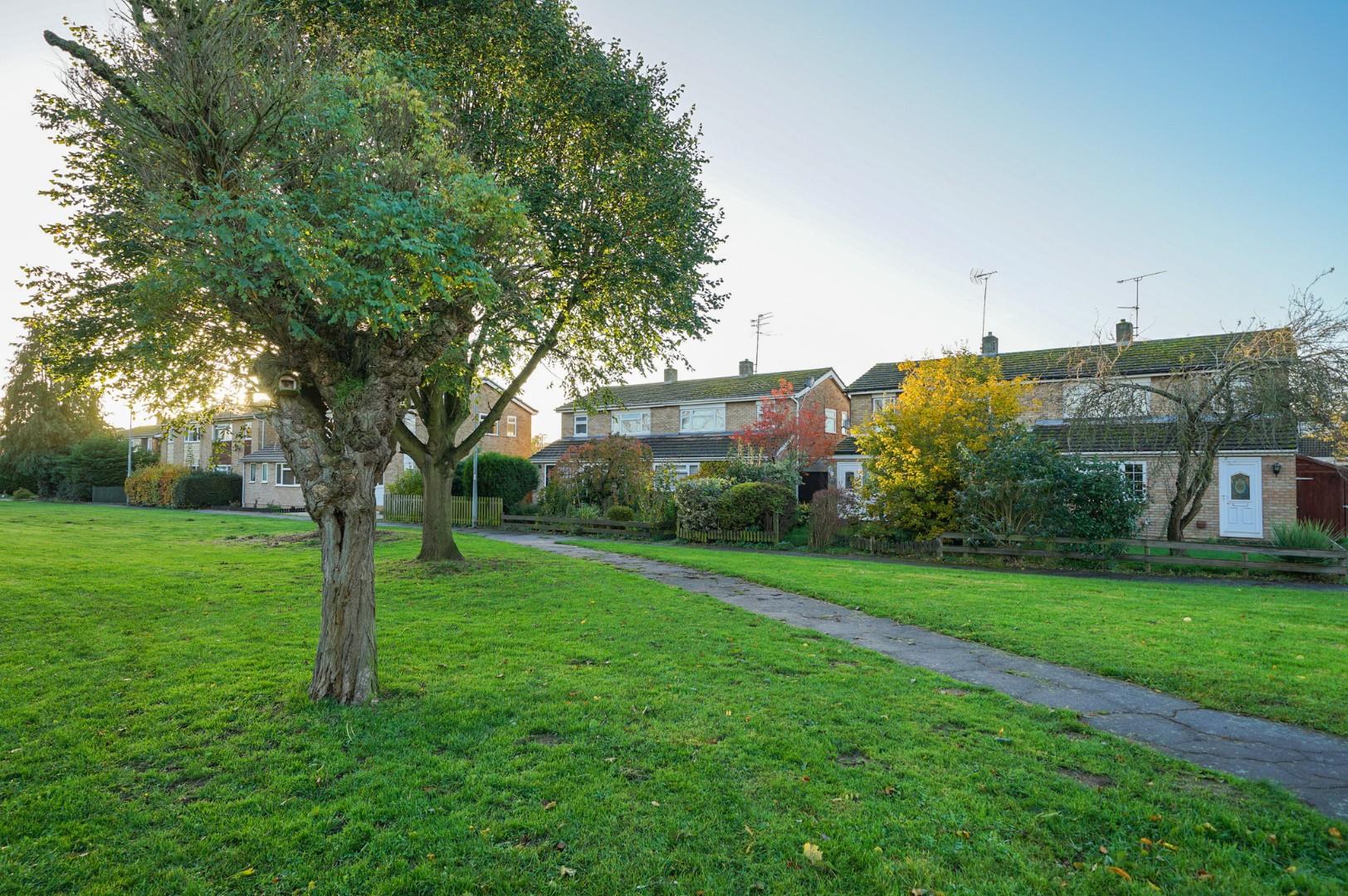 Brookside Walk, Leighton Buzzard Quarters Estate Agents